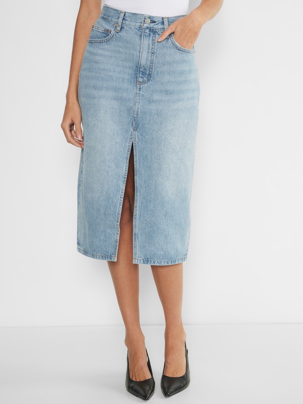 Denim Forum The '90s Halle Denim Skirt